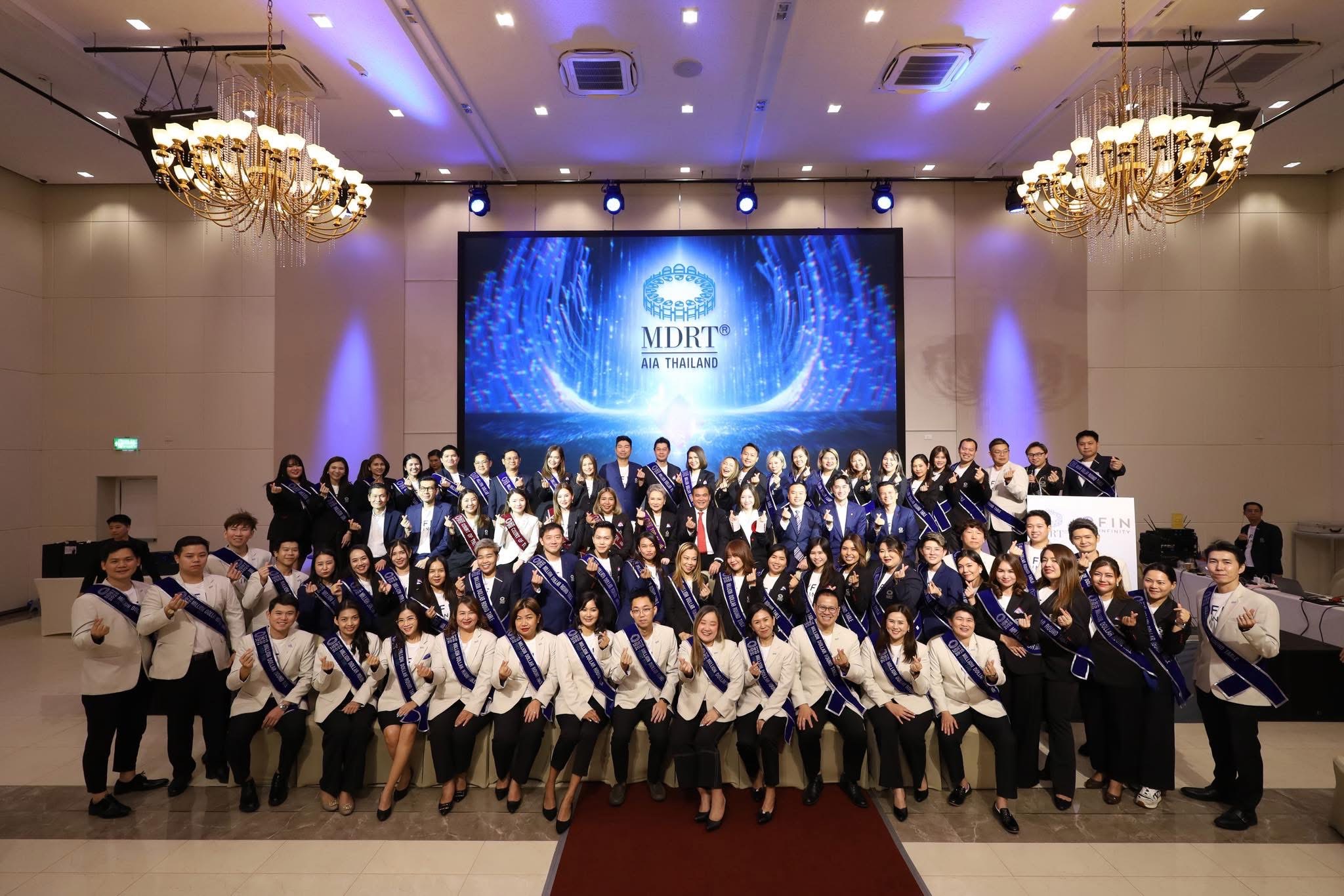 ภาพการรวมทีมของทีม Infinity Planner